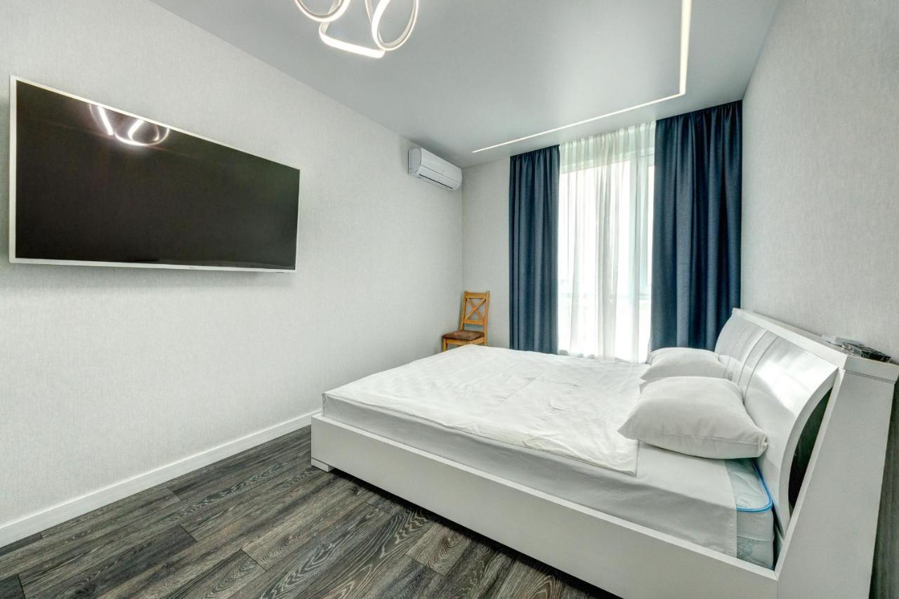 Apartment Voskresenska 18 , Парковые Озера 基輔 外观 照片