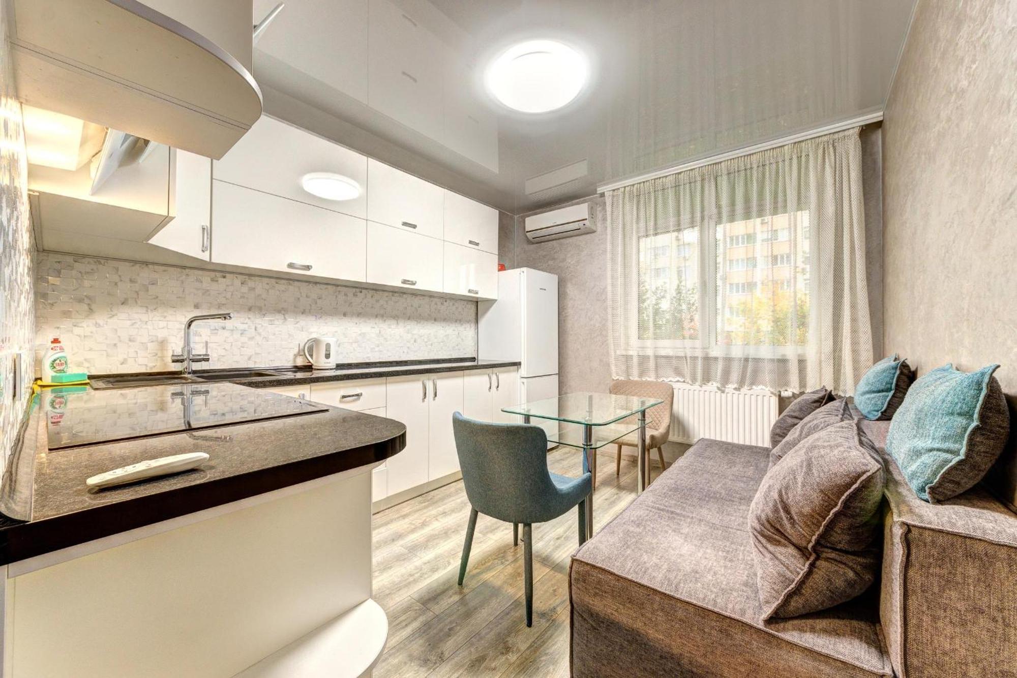 Apartment Voskresenska 18 , Парковые Озера 基輔 客房 照片