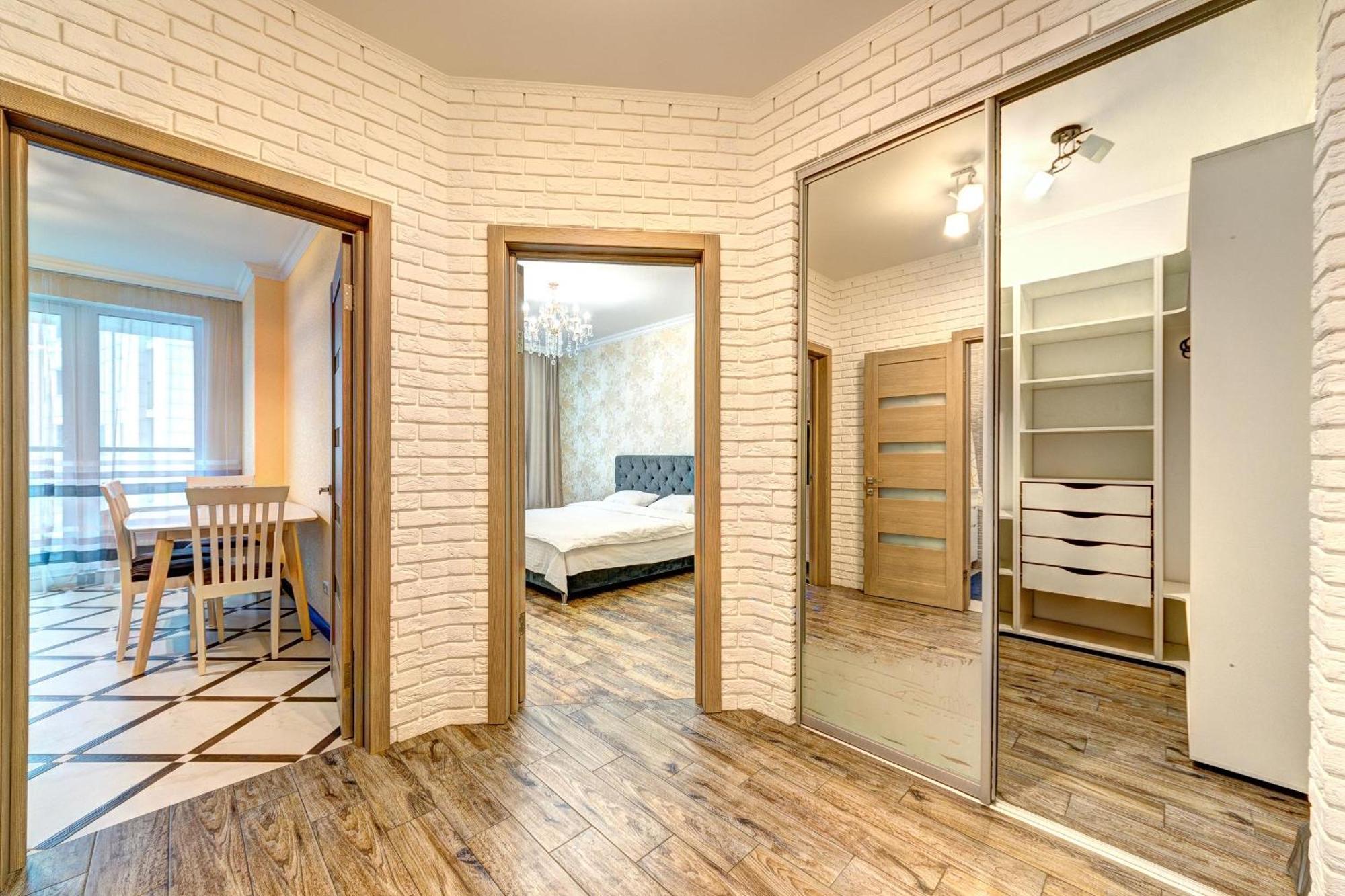 Apartment Voskresenska 18 , Парковые Озера 基輔 客房 照片