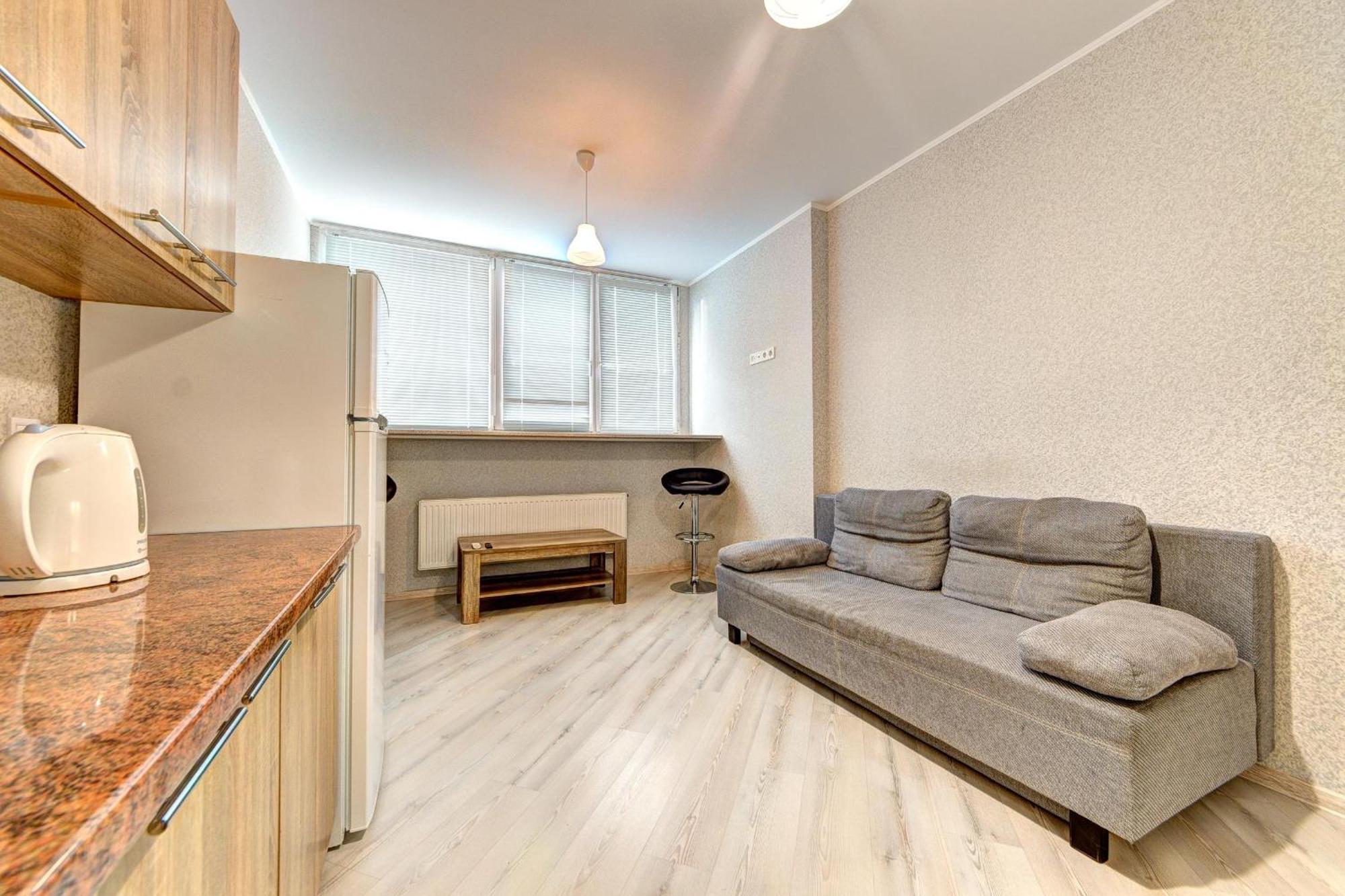 Apartment Voskresenska 18 , Парковые Озера 基輔 客房 照片