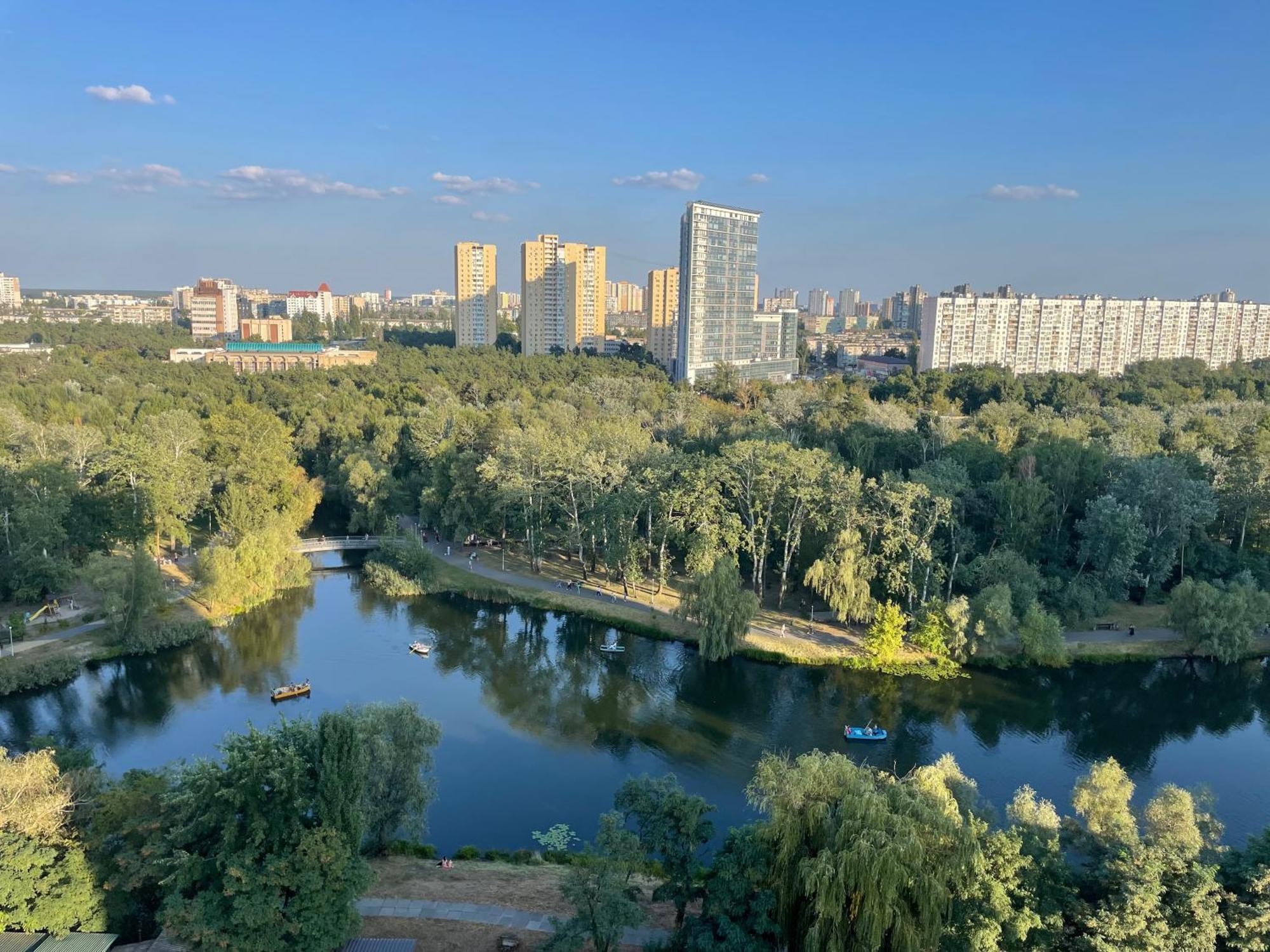 Apartment Voskresenska 18 , Парковые Озера 基輔 客房 照片