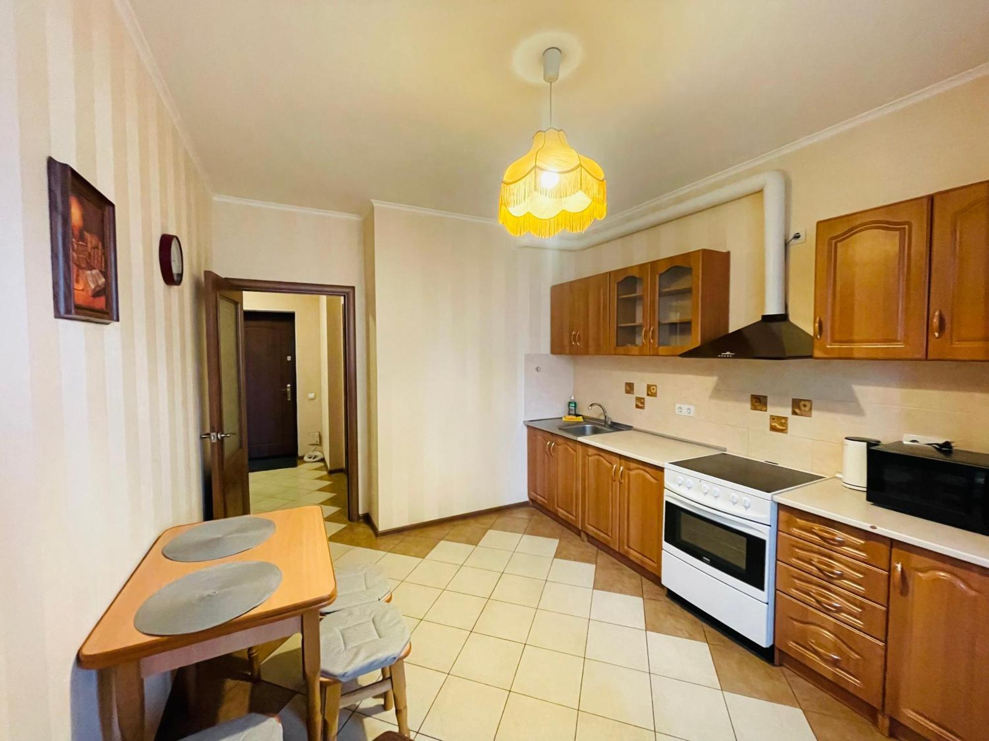 Apartment Voskresenska 18 , Парковые Озера 基輔 客房 照片