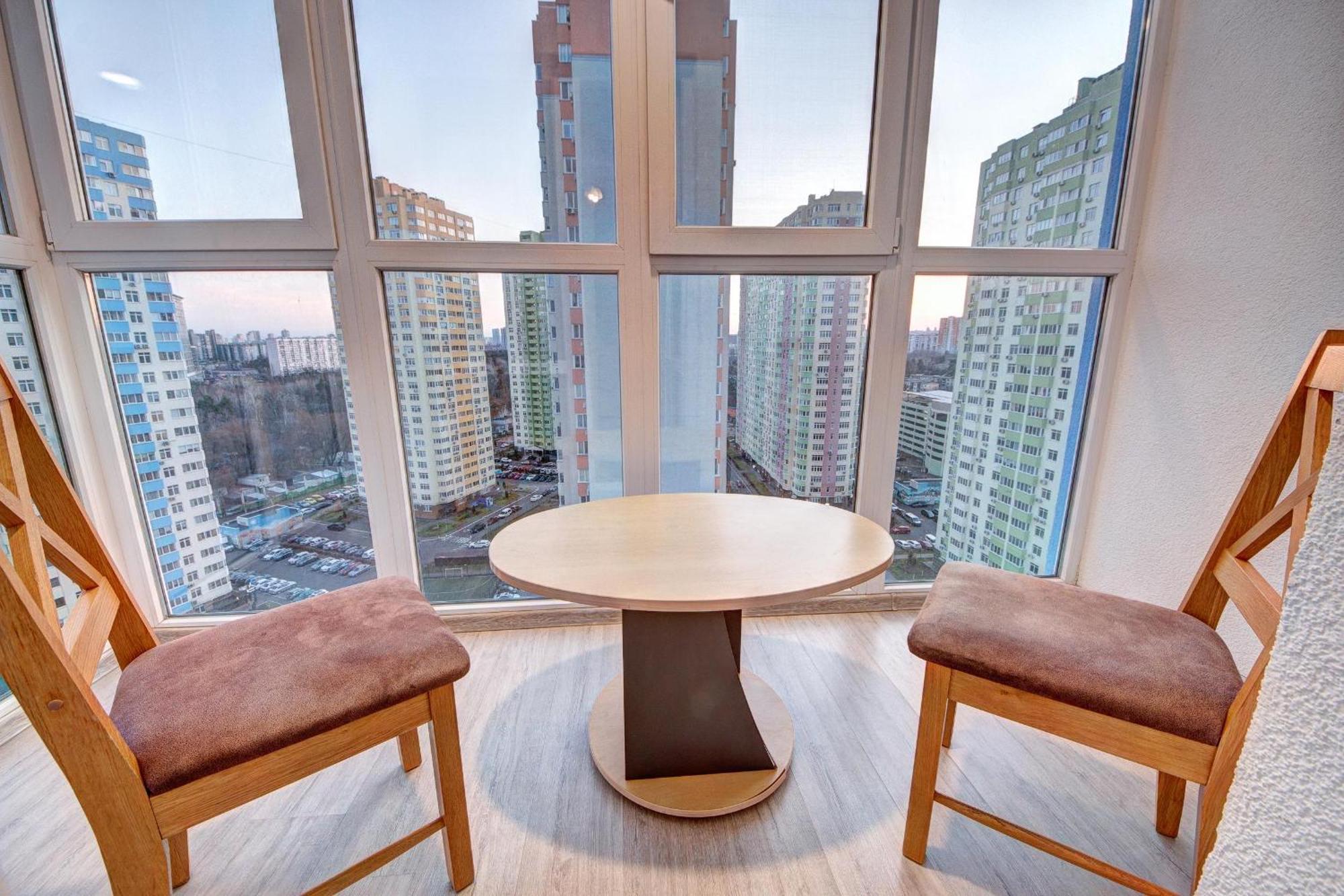 Apartment Voskresenska 18 , Парковые Озера 基輔 客房 照片